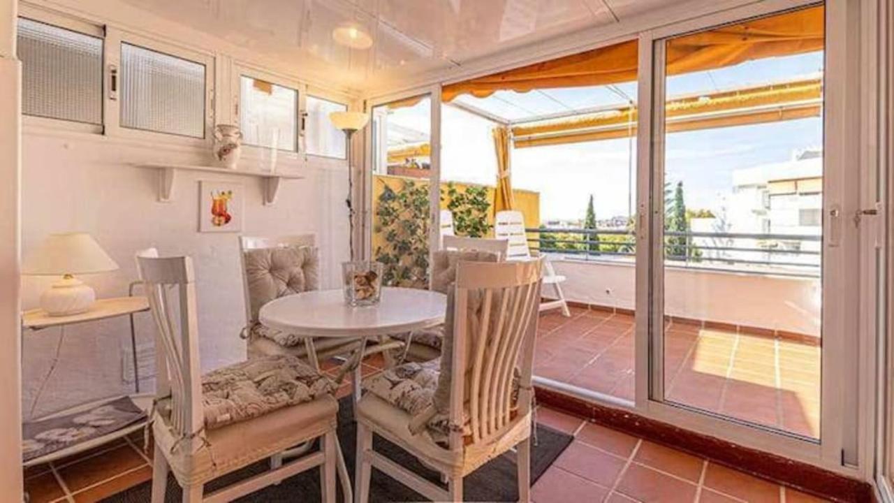 797 Holiday Rentals - Piso Para 4 Con Amplia Terraza Al Jardin Y Al Mar Benalmadena Bagian luar foto